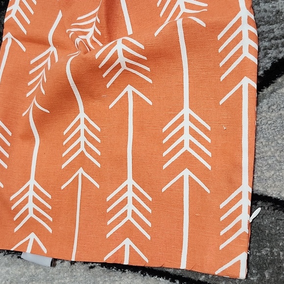 ACCENT HOME ORANGE ARROW PRINT PILLOWCASE COVER - Picture 4 of 8